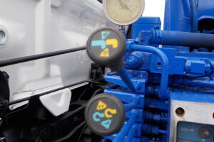 サムネイル: 平成23年　レンジャー 4ｔ4段クレーンロングジャッキ　★ラジコン★フックイン★車検令和8年8月★