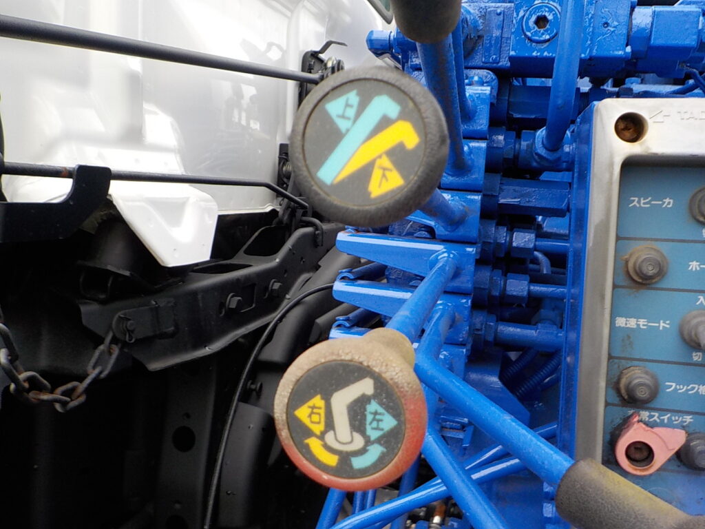 平成23年　レンジャー 4ｔ4段クレーンロングジャッキ　★ラジコン★フックイン★車検令和8年8月★