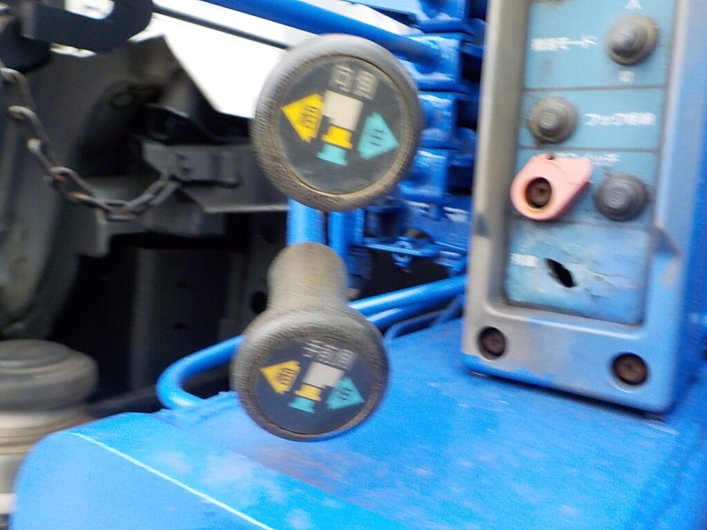 平成23年　レンジャー 4ｔ4段クレーンロングジャッキ　★ラジコン★フックイン★車検令和8年8月★