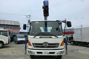 サムネイル: 平成2１年　日野 レンジャー　４トン４段クレーン　フックイン・ラジコン付（車検令和７年１２月）