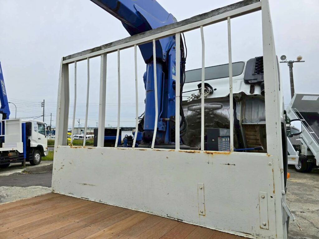 平成2１年　日野 レンジャー　４トン４段クレーン　フックイン・ラジコン付（車検令和７年１２月）