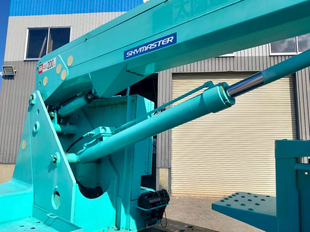 平成19年　日野デュトロ12m高所作業車