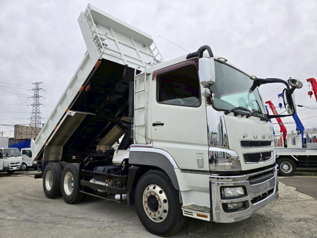 平成27年　三菱　スーパーグレート大型ダンプ