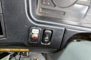 サムネイル: 平成27年　三菱　スーパーグレート大型ダンプ