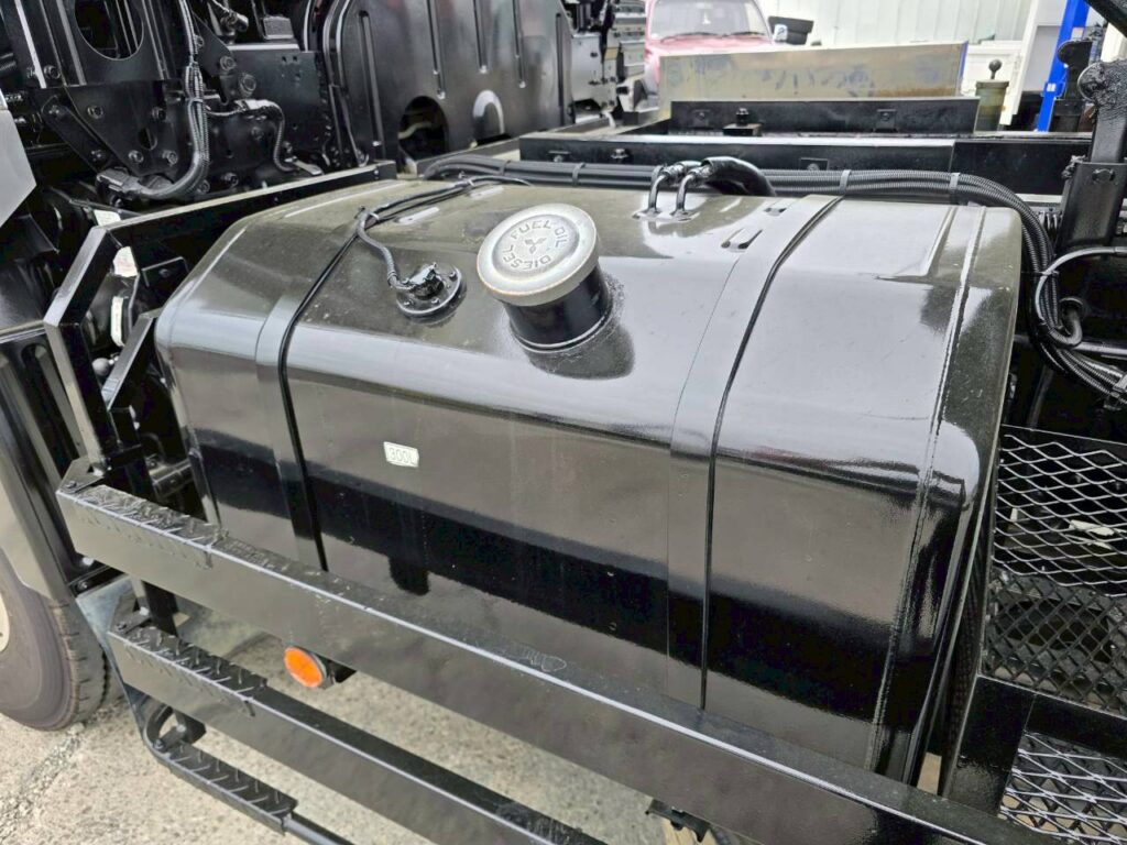 平成27年　三菱　スーパーグレート大型ダンプ