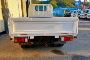 サムネイル: 平成27年　いすゞエルフ2t平ショート4WD　後輪Wタイヤ