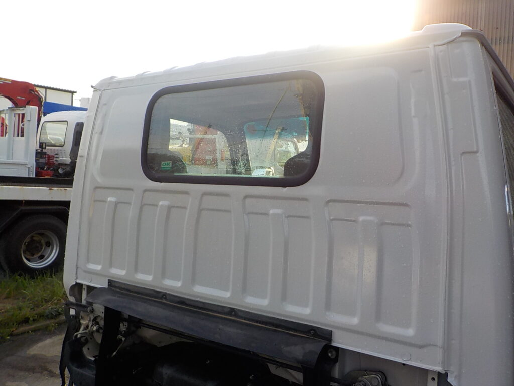 平成26年　エルフ 3ｔダンプ　コボレーン