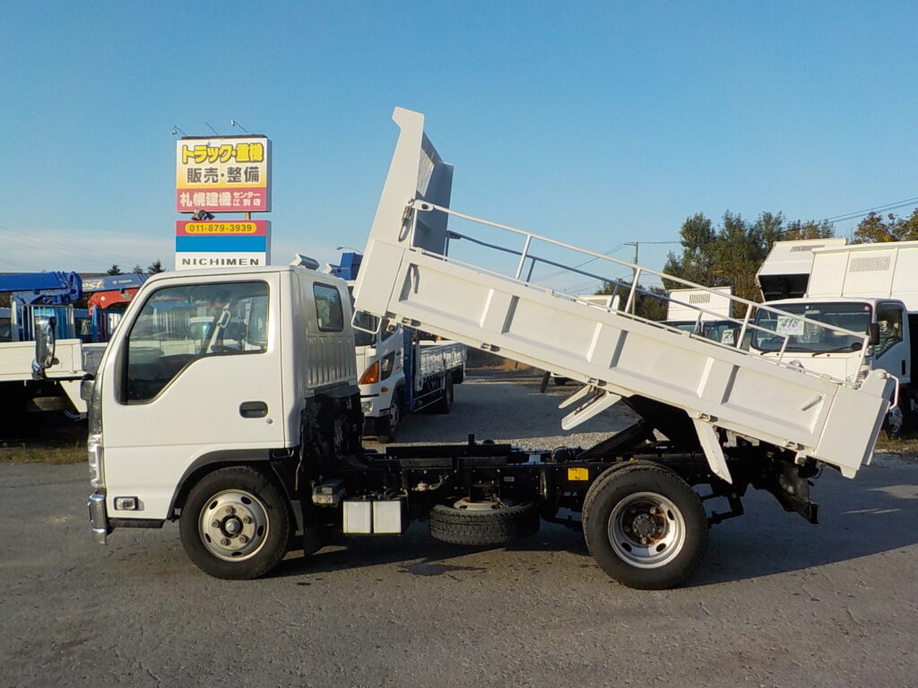 平成26年　エルフ 3ｔダンプ　コボレーン