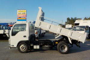 サムネイル: 平成26年　エルフ 3ｔダンプ　コボレーン