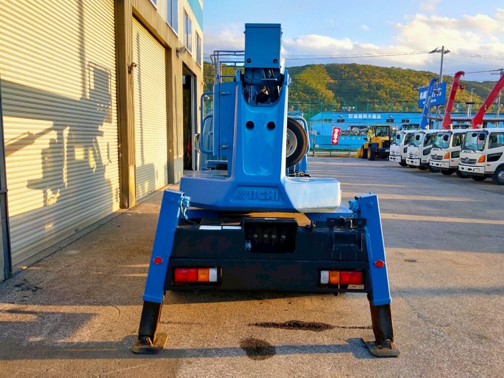 平成17年式エルフ12m高所作業車スチールバケット