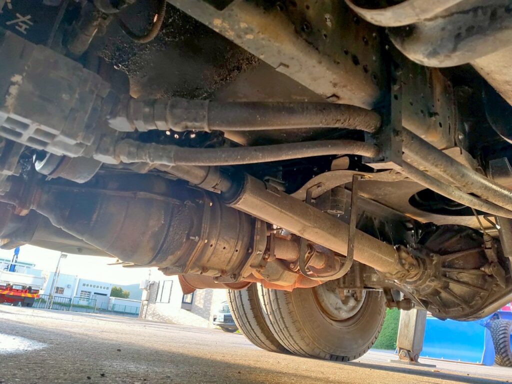 平成17年式エルフ12m高所作業車スチールバケット