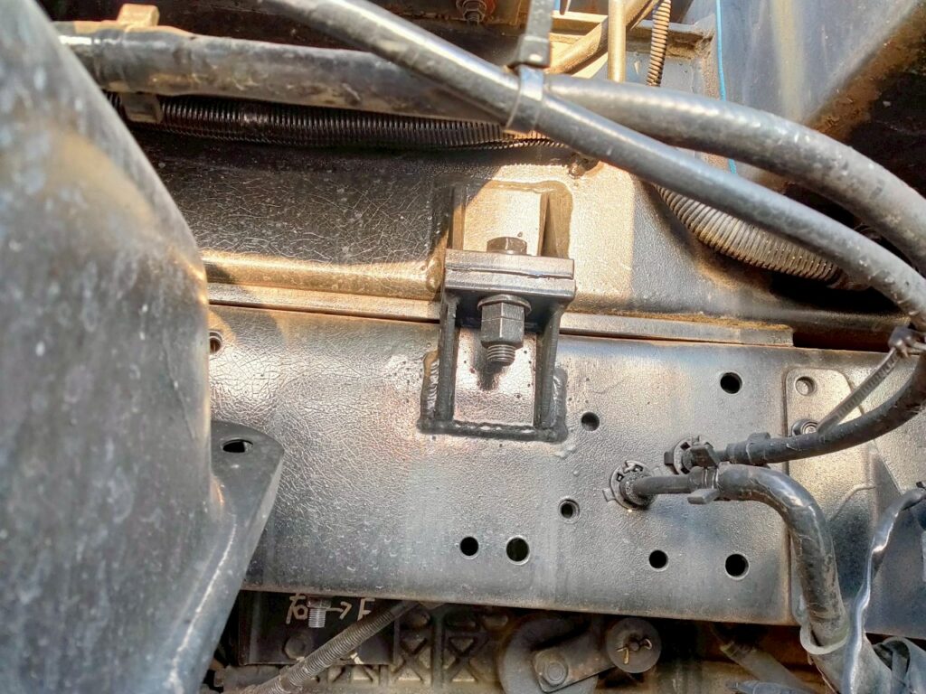平成17年式エルフ12m高所作業車スチールバケット