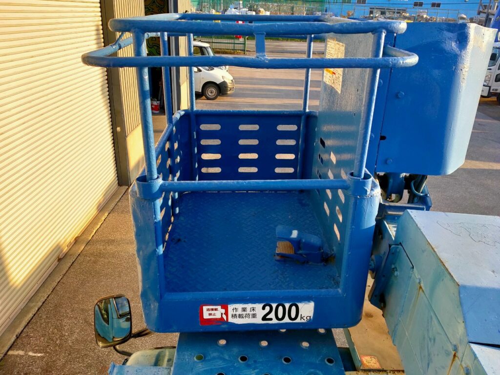 平成17年式エルフ12m高所作業車スチールバケット