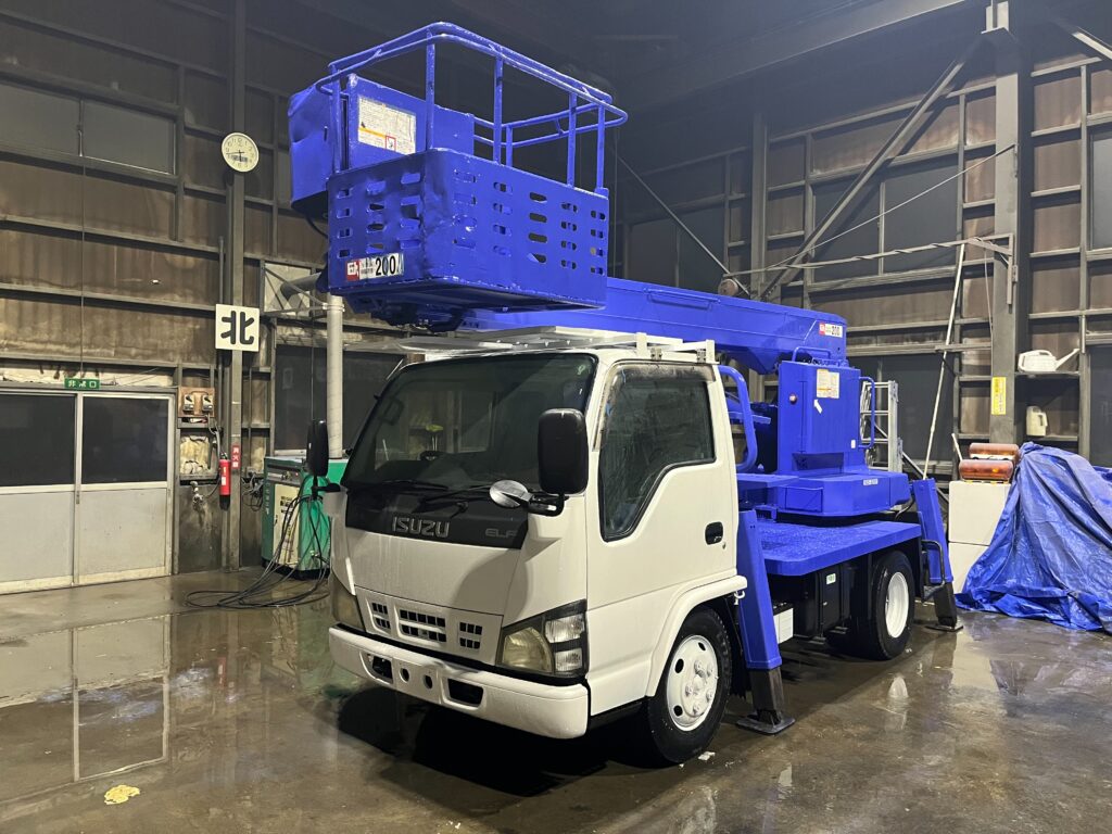 平成17年 いすゞ　エルフ12m高所作業車スチールバケット
