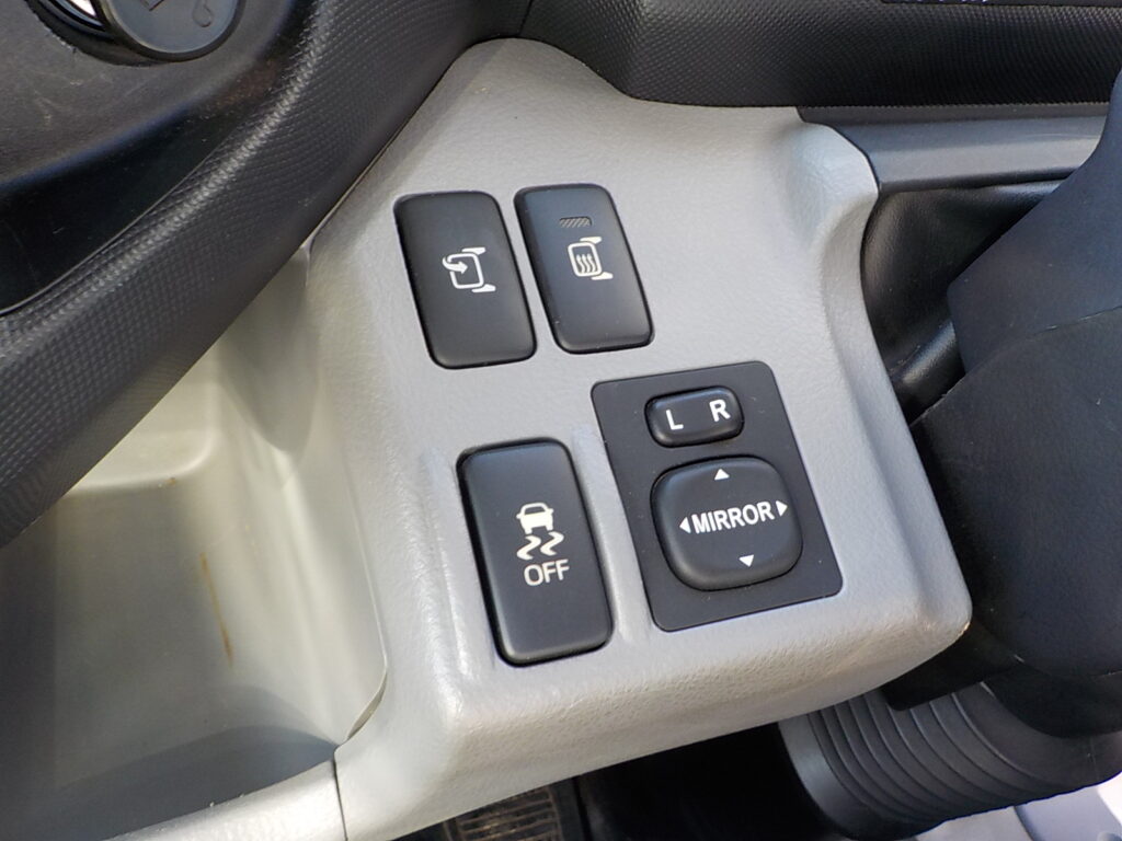 平成28年　デュトロ 3ｔ平　★4ＷＤ★ワイドロング★アルミアオリ★