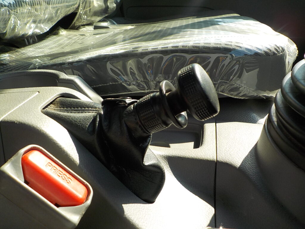 平成28年　デュトロ 3ｔ平　★4ＷＤ★ワイドロング★アルミアオリ★