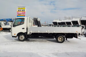 サムネイル: 平成28年　デュトロ 3ｔ平　★4ＷＤ★ワイドロング★アルミアオリ★