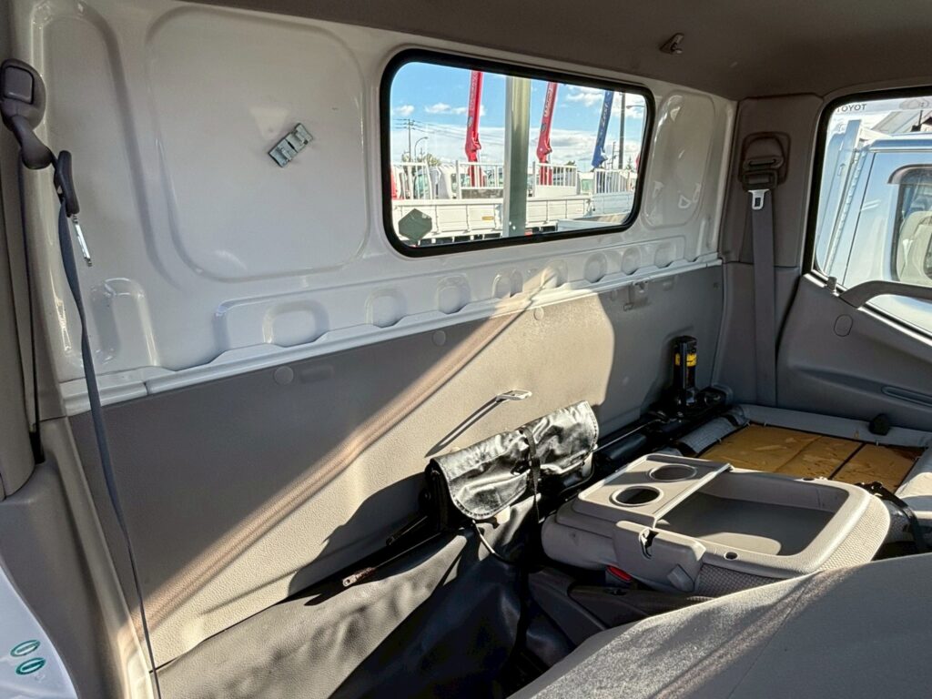 平成26年　トヨタ　トヨエース ロングSジャストロー 4WD