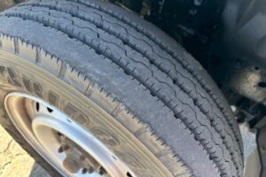 サムネイル: 平成26年　トヨタ　トヨエース ロングSジャストロー 4WD