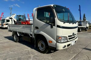 サムネイル: 平成26年　トヨタ　トヨエース ロングSジャストロー 4WD