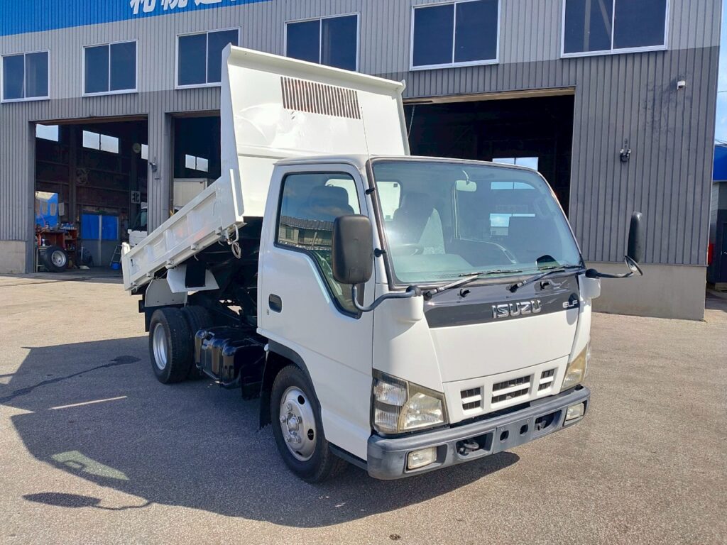 平成18年　いすゞ　エルフ　２トンダンプ