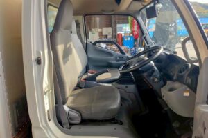 サムネイル: 平成27年　デュトロ3トンアルミバン　P/G　4WD