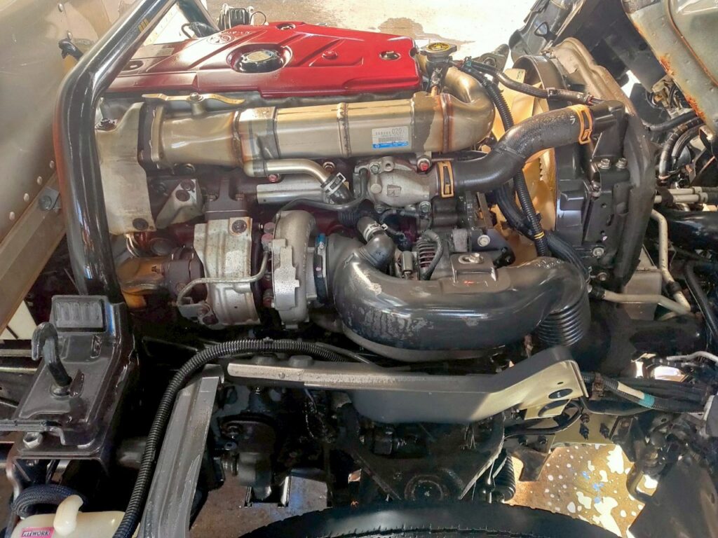 平成27年　デュトロ3トンアルミバン　P/G　4WD