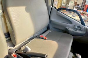 サムネイル: 平成27年　デュトロ3トンアルミバン　P/G　4WD
