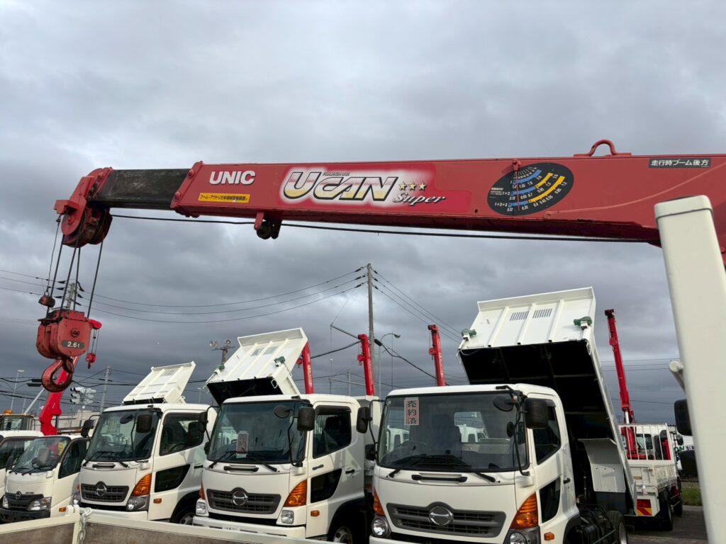 平成23年　デュトロ 2t3段クレーン　RC付（車検1年付）