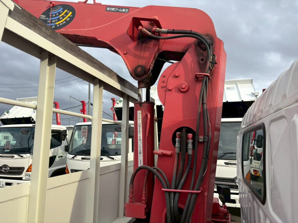 平成23年　デュトロ 2t3段クレーン　RC付（車検1年付）