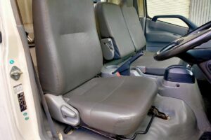サムネイル: 平成25年式デュトロ1.9tワイドロング