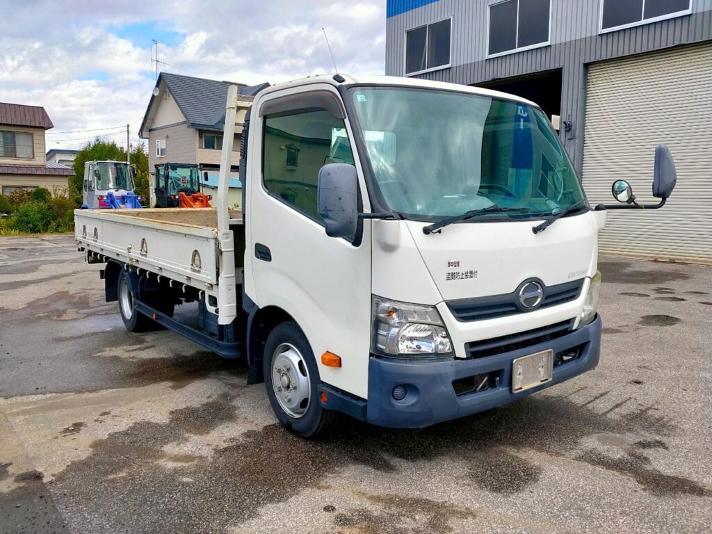 平成25年式デュトロ1.9tワイドロング
