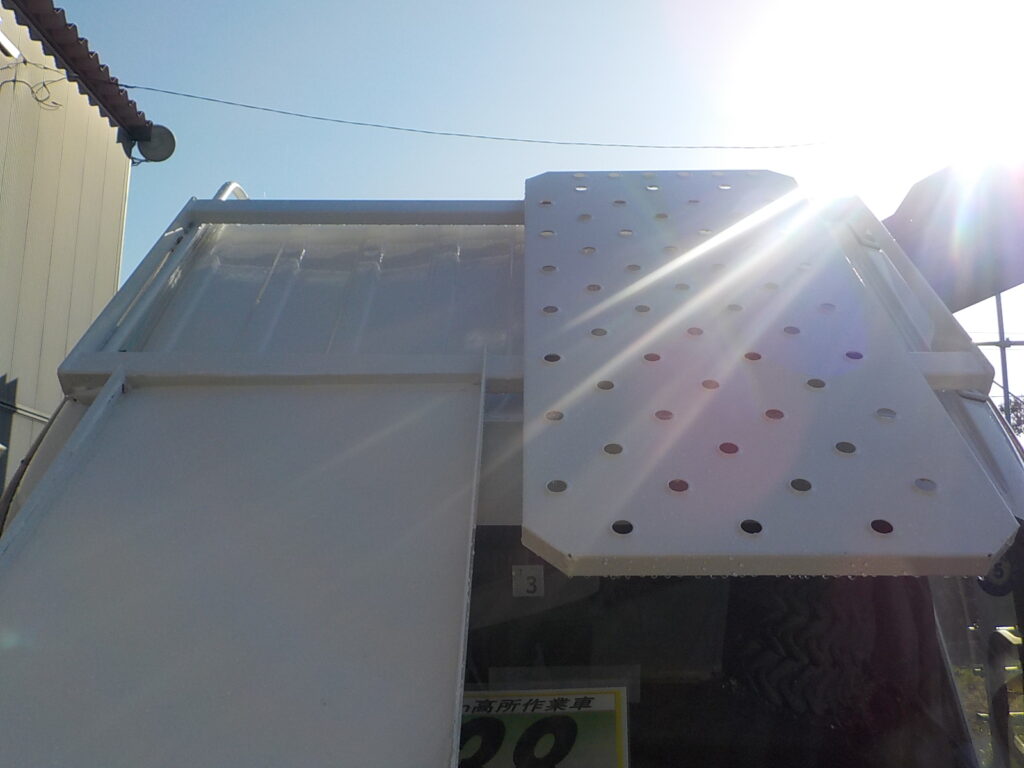 平成19年　デュトロ 11.9ｍ高所作業車　スチールバケット