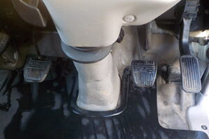 サムネイル: 平成19年　デュトロ 11.9ｍ高所作業車　スチールバケット