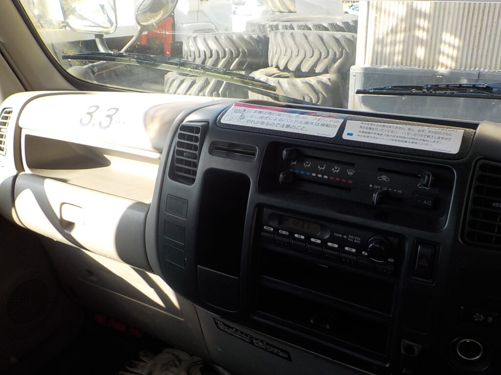 平成19年　デュトロ 11.9ｍ高所作業車　スチールバケット