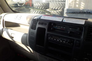 サムネイル: 平成19年　デュトロ 11.9ｍ高所作業車　スチールバケット