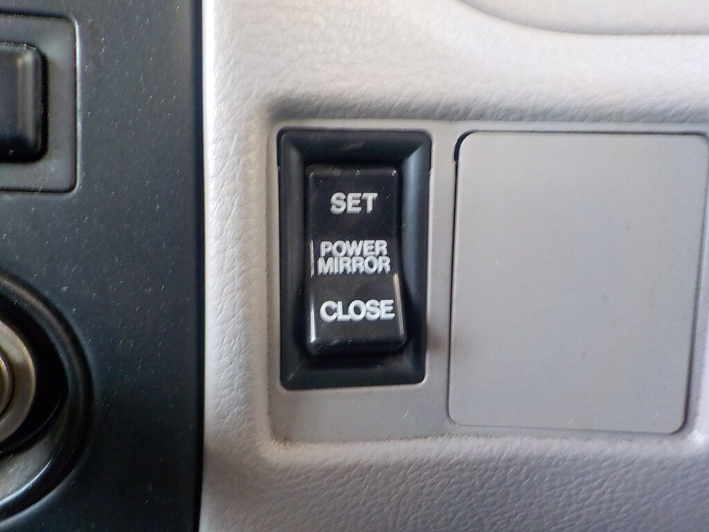 平成19年　デュトロ 11.9ｍ高所作業車　スチールバケット