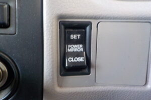 サムネイル: 平成19年　デュトロ 11.9ｍ高所作業車　スチールバケット