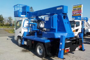 サムネイル: 平成19年　デュトロ 11.9ｍ高所作業車　スチールバケット