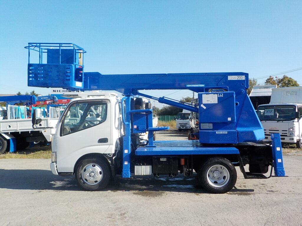 平成19年　デュトロ 11.9ｍ高所作業車　スチールバケット