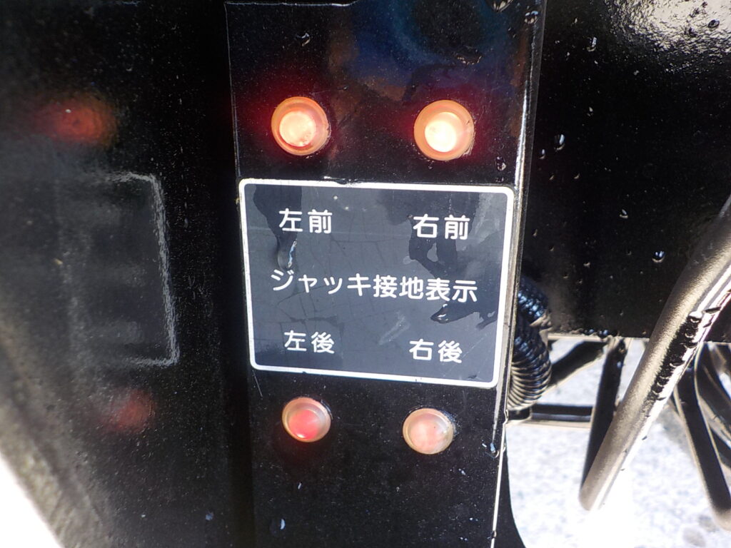 平成19年　デュトロ 11.9ｍ高所作業車　スチールバケット