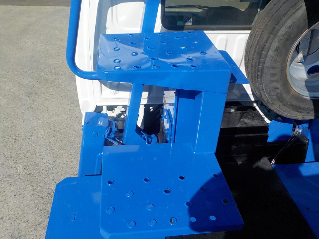 平成19年　デュトロ 11.9ｍ高所作業車　スチールバケット