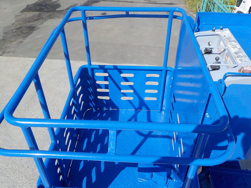 平成19年　デュトロ 11.9ｍ高所作業車　スチールバケット