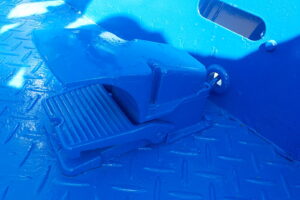 サムネイル: 平成19年　デュトロ 11.9ｍ高所作業車　スチールバケット