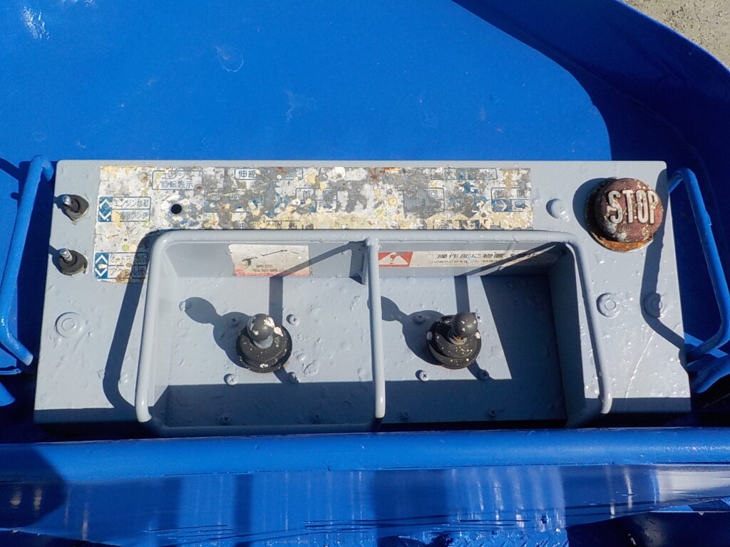 平成19年　デュトロ 11.9ｍ高所作業車　スチールバケット