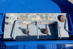 サムネイル: 平成19年　デュトロ 11.9ｍ高所作業車　スチールバケット