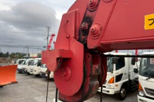 サムネイル: 平成２３年　日野　デュトロ　２トン３段クレーン　フックイン・ラジコン付（車検1年付）