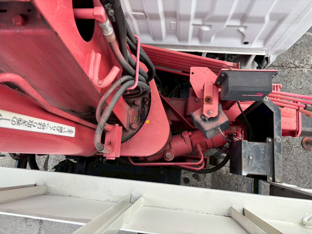 平成２３年　日野　デュトロ　２トン３段クレーン　フックイン・ラジコン付（車検1年付）