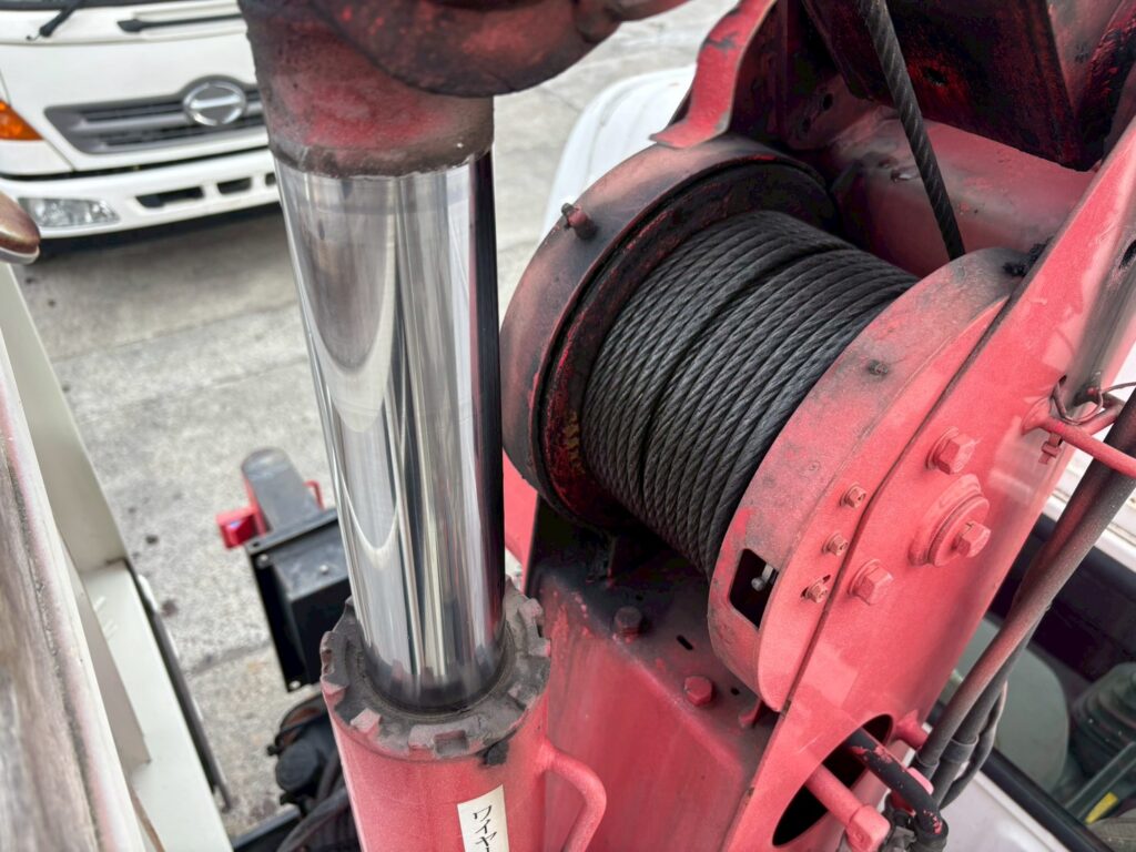 平成２３年　日野　デュトロ　２トン３段クレーン　フックイン・ラジコン付（車検1年付）