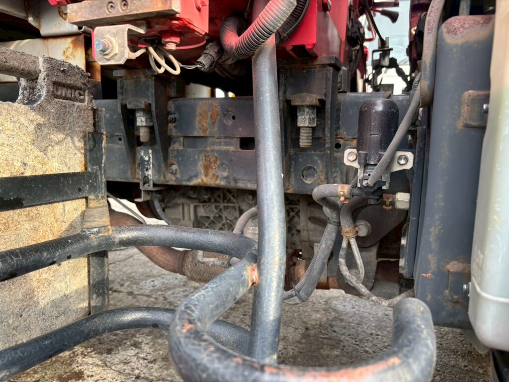 平成２３年　日野　デュトロ　２トン３段クレーン　フックイン・ラジコン付（車検1年付）